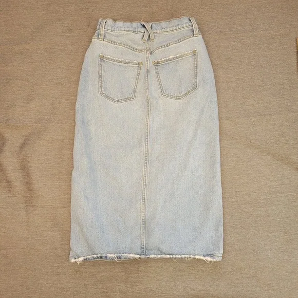 Universal Thread Womens Denim Midi Skirt Light Wash High Rise Front Slit Size 0 - Picture 2 of 7